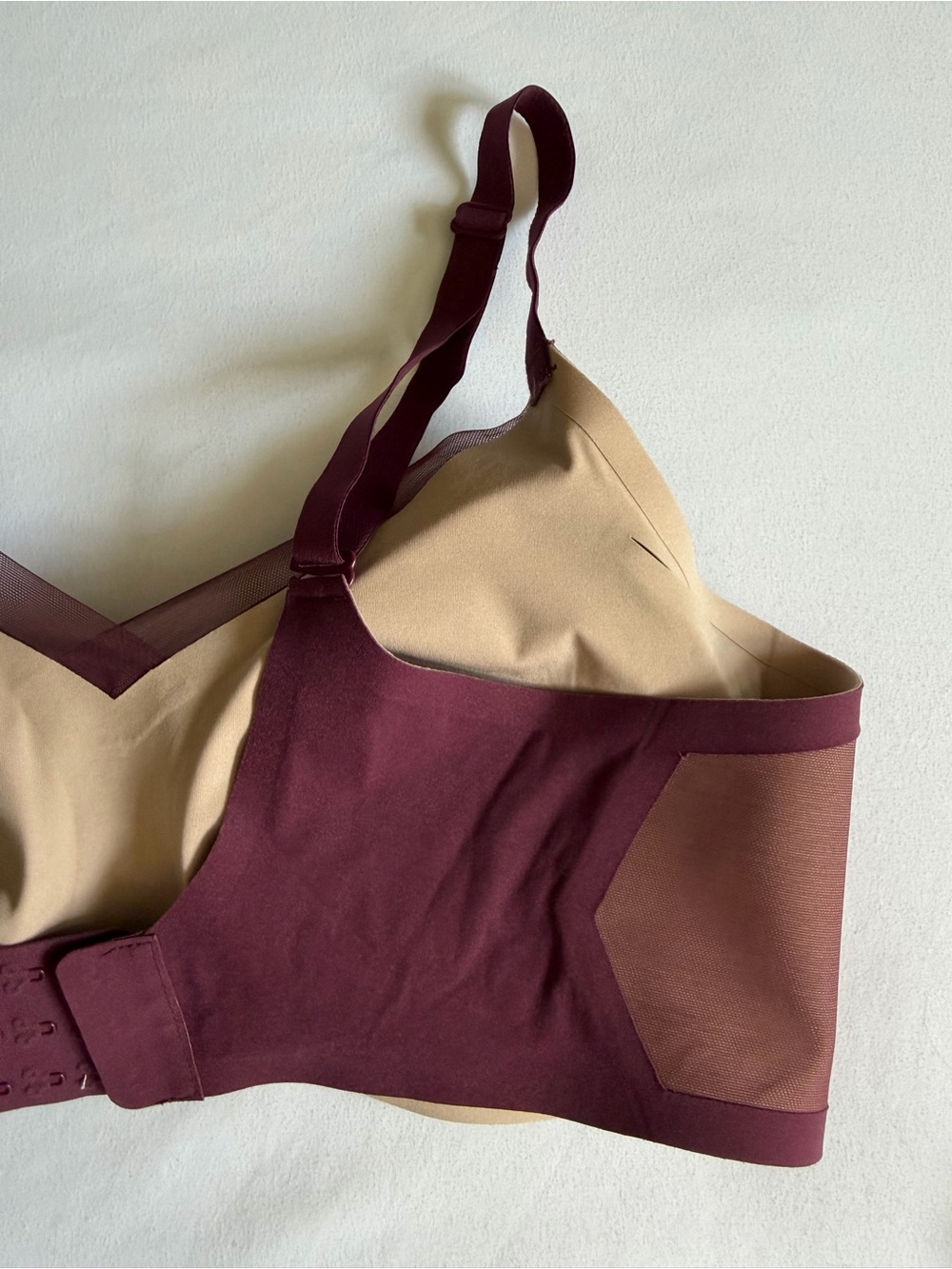 Honeylove Burgundy CrossOver Mesh Wireless Smoothing Bra - Picture 9 of 13